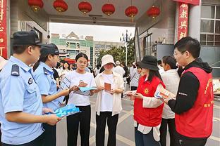 杨鸣：只要是辽篮主帅压力都不小 重返球队稍微有些激动哈哈